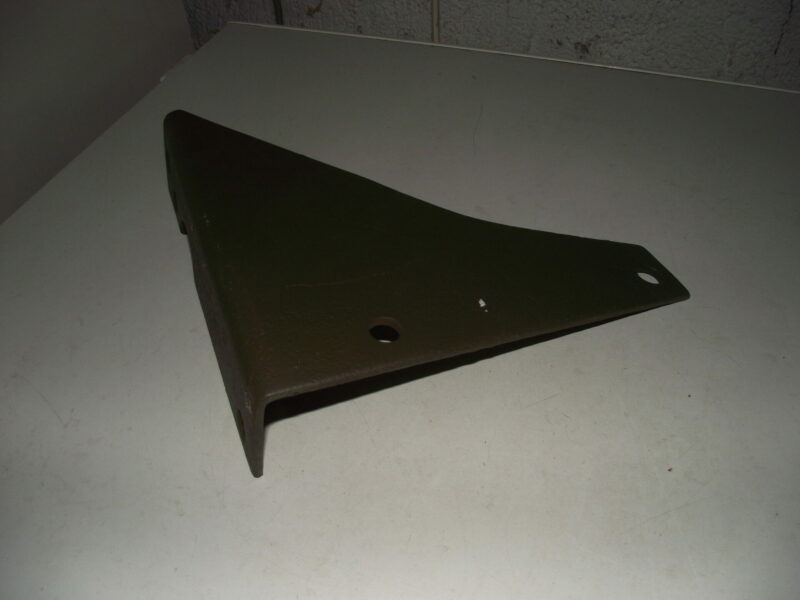 Renfort pare choc avant gauche CC915901