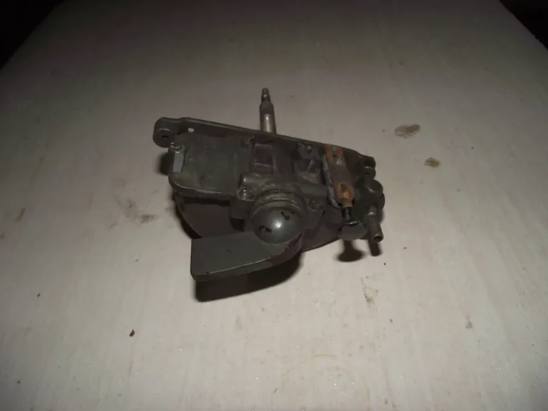 Moteur d'essuie glace à dépression CC927970