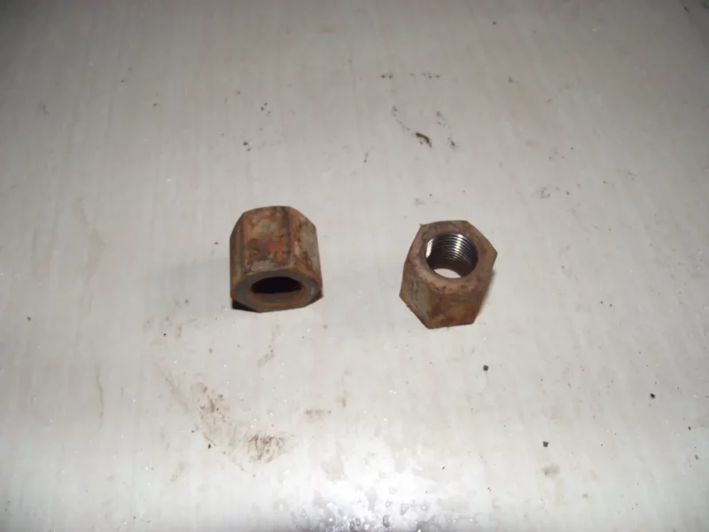 Ecrou 5/8' UNF pour bride ressort AR 6x6 CC510855