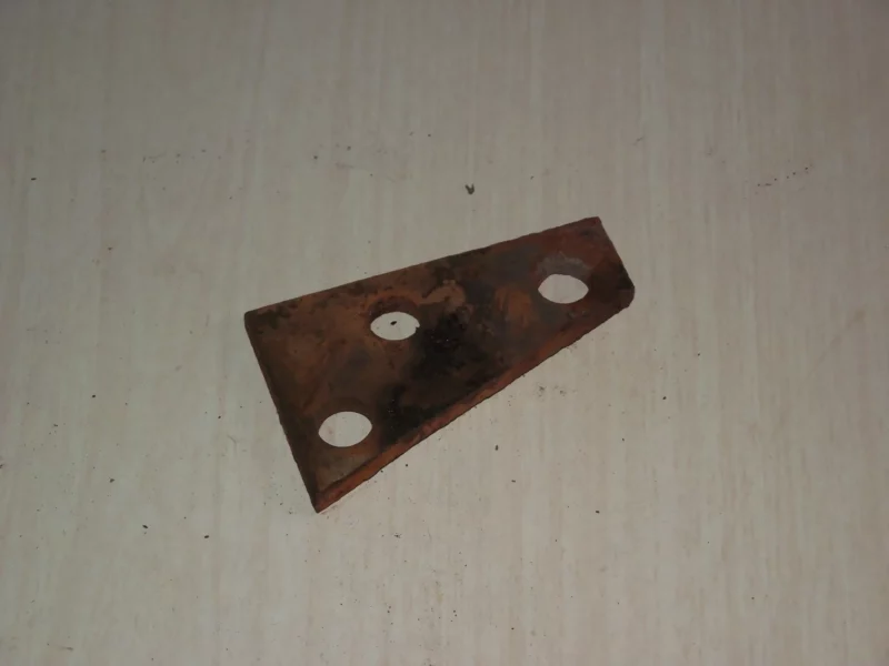 Support de fixation du ressort de rappel de la pédale d'embrayage CC921838