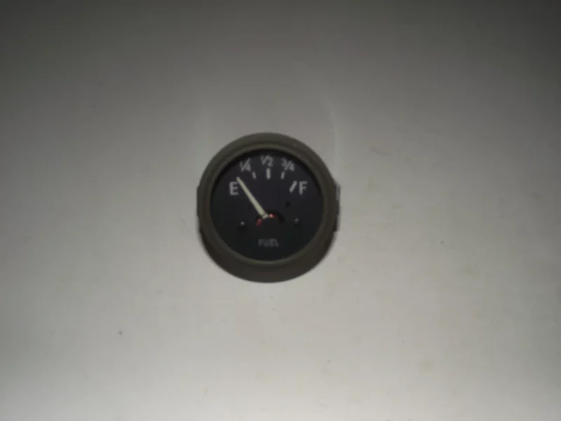 Manomètre de la jauge à essence Convient pour Jeep (WOA8184), Dodge (CC919893) et GMC