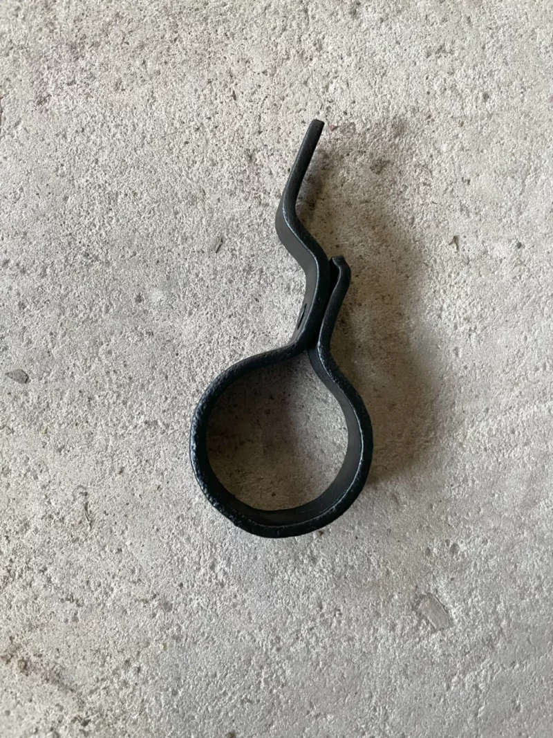 Support de tuyau de sortie de silencieux CC912968