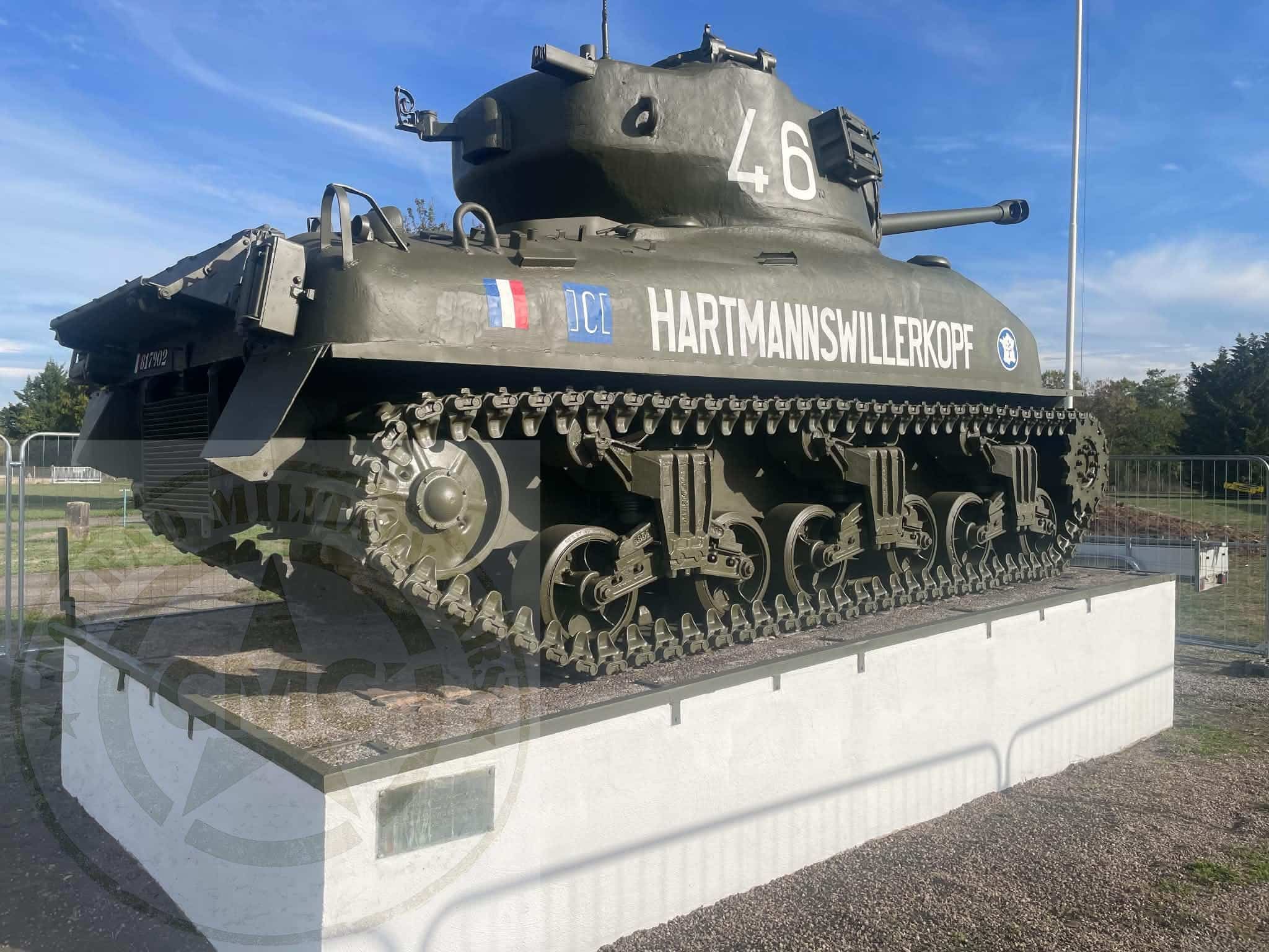 Sherman Hartmannswillerkopf restauré, avec numéro 46 et socle rénové à Marckolsheim